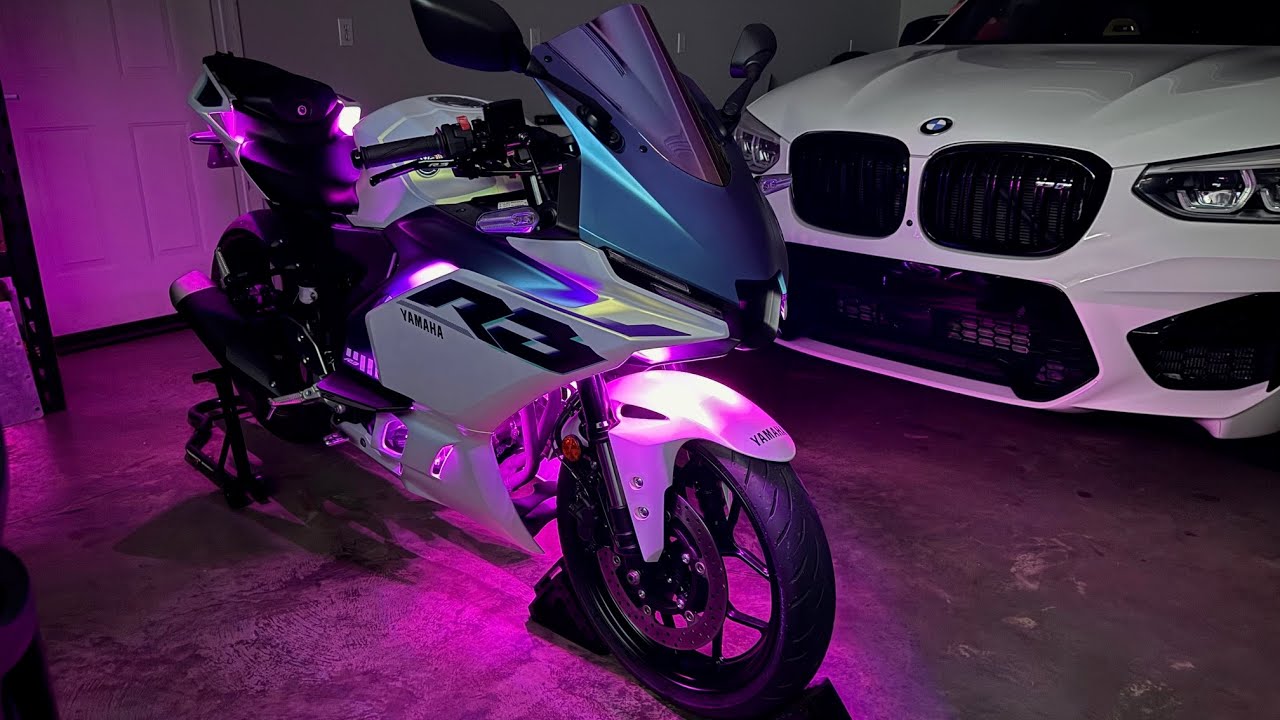 Установка светодиодной подсветки на Yamaha R3 2025 года.