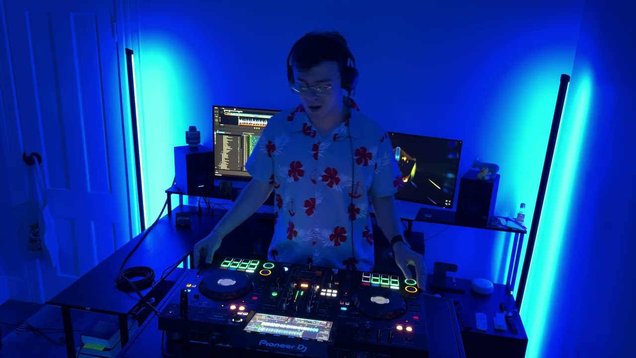 MNRX @ Reggaeton Dorm Room Set | Vol  1