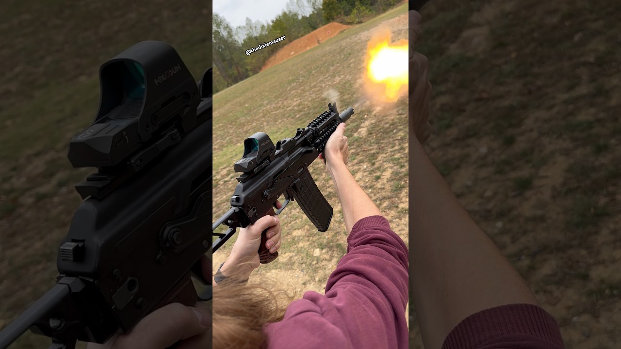 Customized Krinkov AKS-74U w/ Ukrainian KPYK &ldquo;Raven&rdquo; accessories (5.56 SLR106UR)