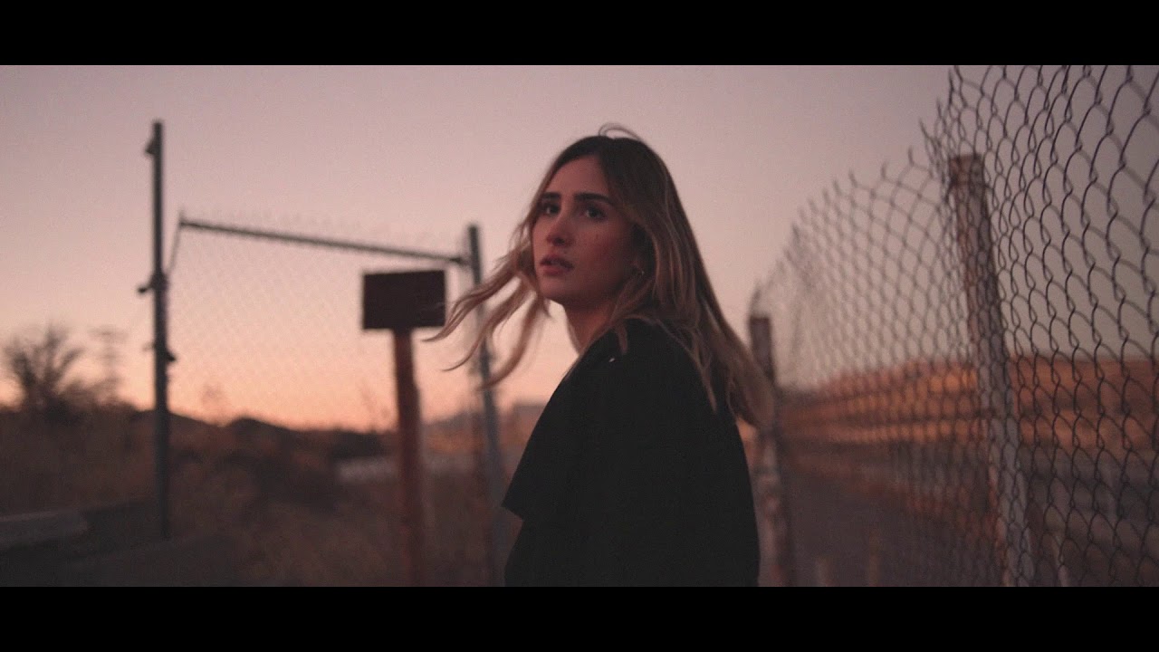 Coma Pony // Agosto (Official Video)