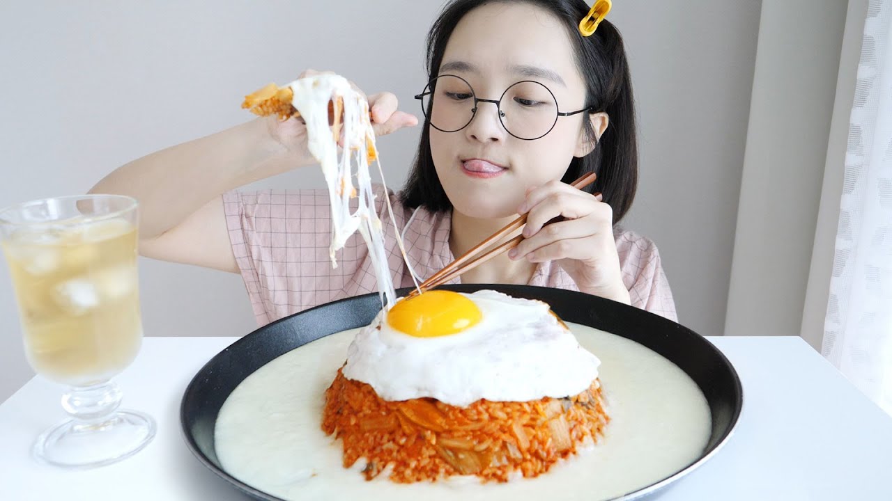 에그 치즈 김치볶음밥 먹방 _ 코다차야 히든메뉴🧀🍳최애 달걀후라이 치즈 김볶밥..💛 :D