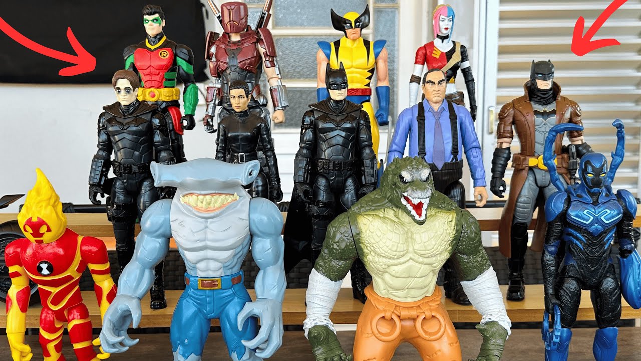 Bonecos Batman, Arlequina, Carapax, Pinguim, King Shark, Killer Croc, Blue Beetle, Robin, Ben 10
