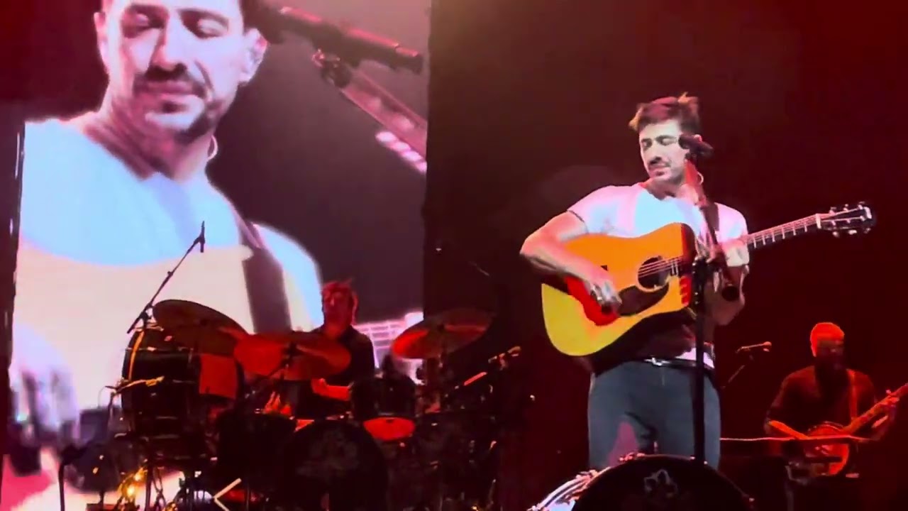 Holland Road - Mumford & Sons - Leeds First Direct Arena - 30/11/25