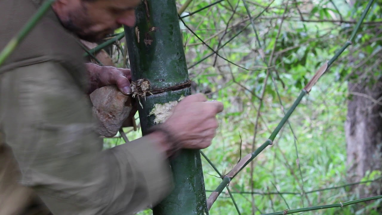 Making a Bamboo Boiling Container with Stone Tools