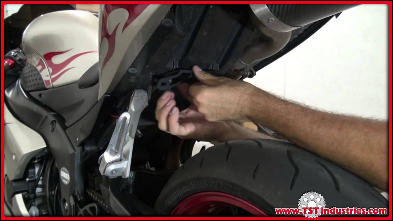 Installation of TST Fender Eliminator / license plate bracket kit on 2005 2006 Ninja ZX6R / 636 DIY