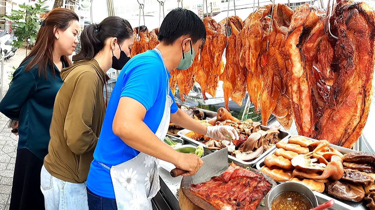 Cambodian's Fastest-Selling Street Food - Roasted Pork, Duck & Braised Pork