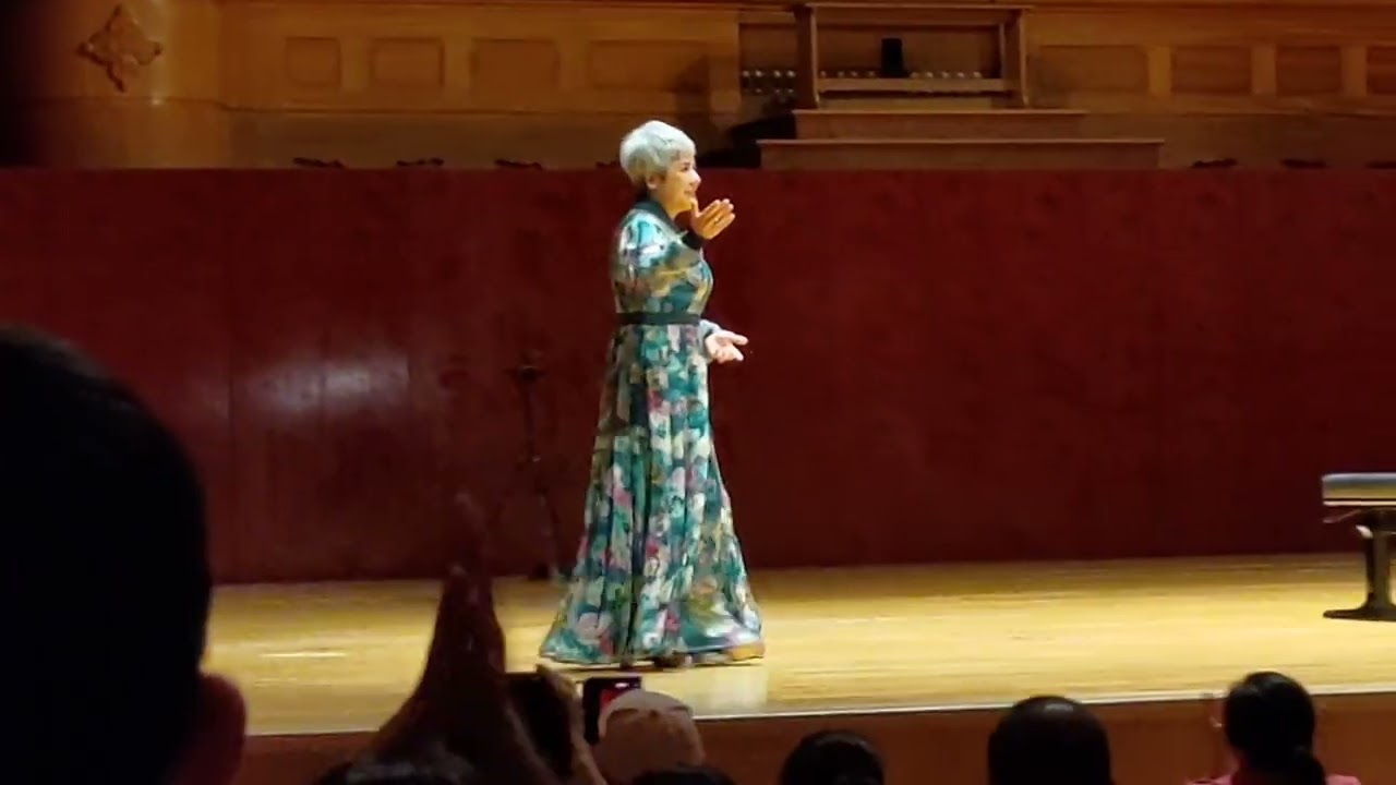 華彩美聲─迪里拜爾獨唱會 謝幕