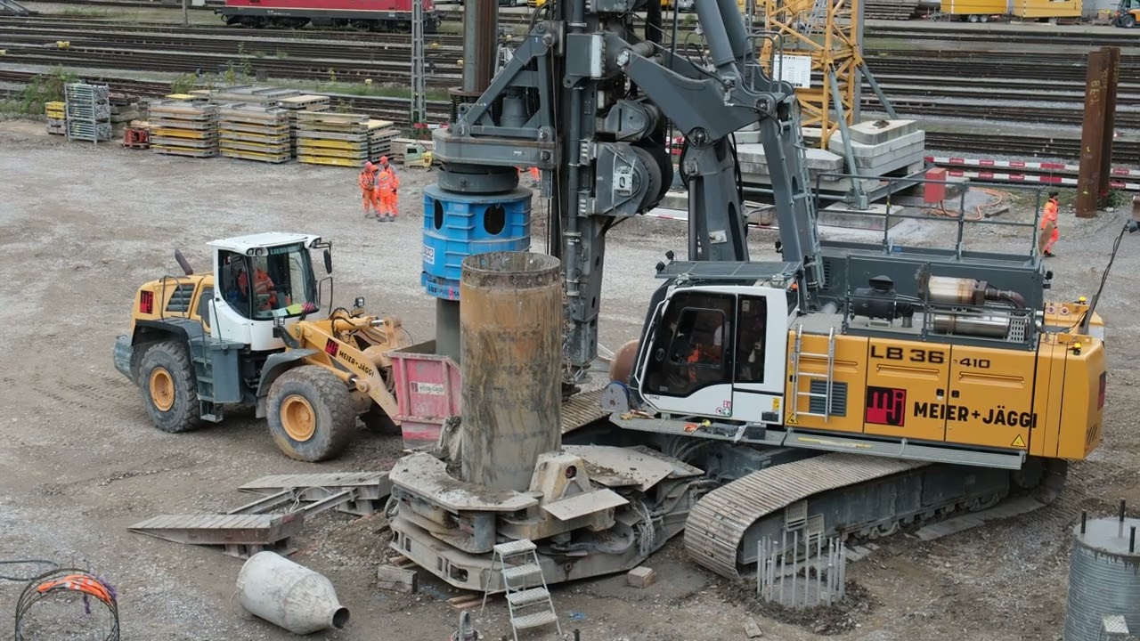 Liebherr LB 36-410 Drehbohrgerät