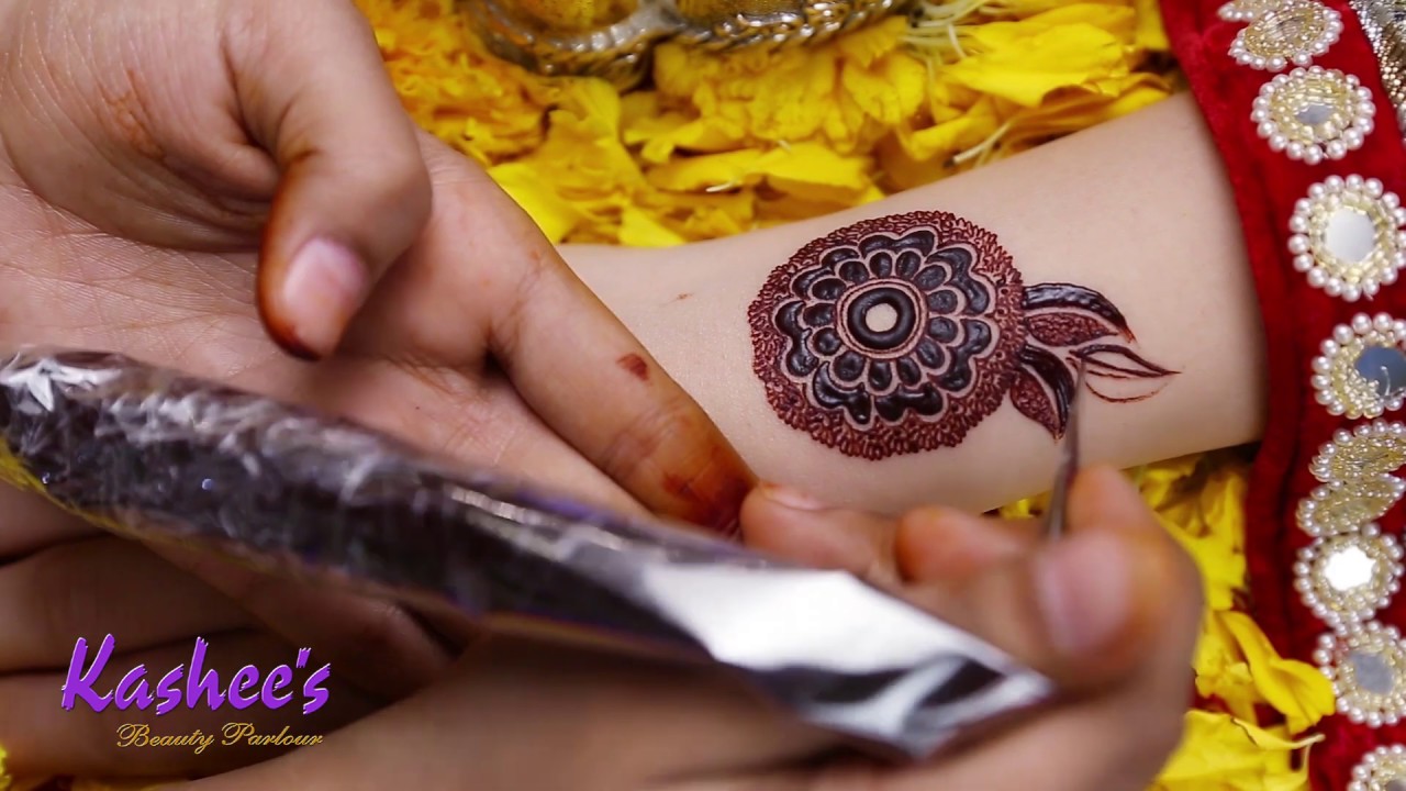KASHEE`S SIGNATURE MEHNDI