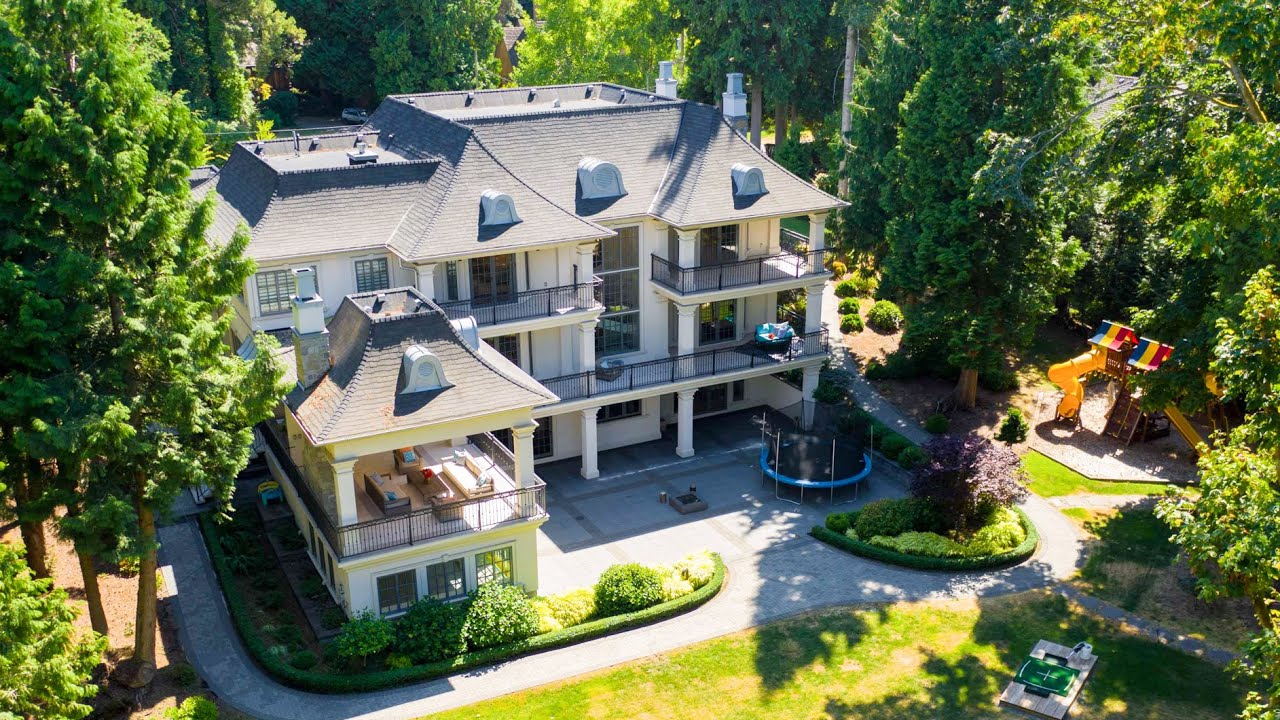 13839 27 Ave, Surrey | Staged by The One Staging