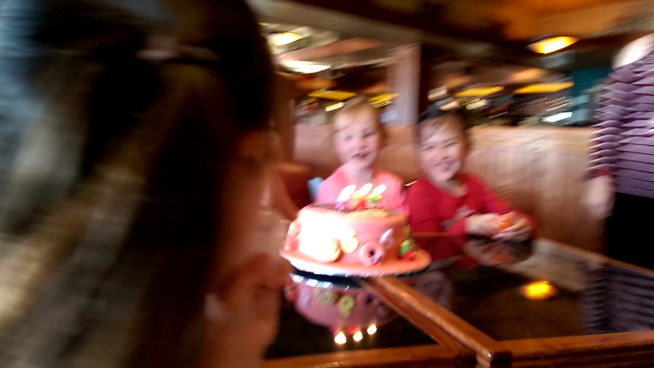 Jessica's 6 the birthday Shopkins cake