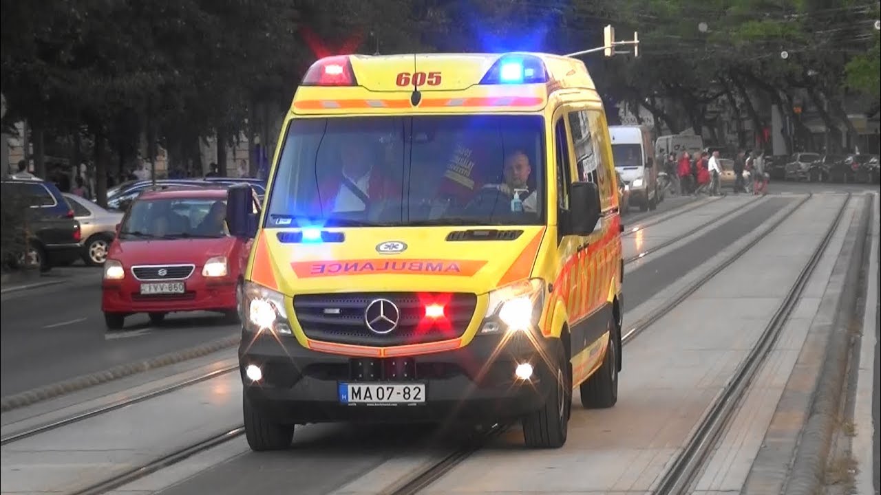 Mentőautó 605 OMSZ Budapest
