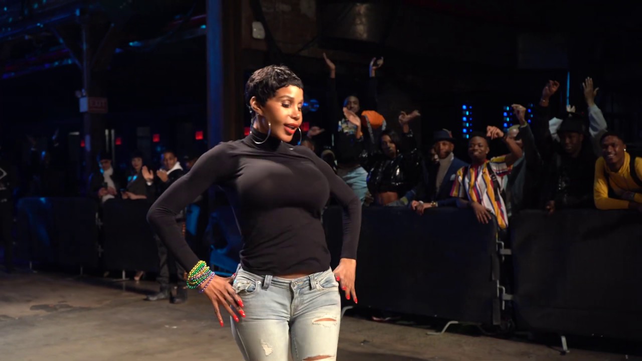 Queen MUVA Sinia Azzedine Alaia  LSS @ Give Me A Clip Tonight #ALPHAOMEGA Edition