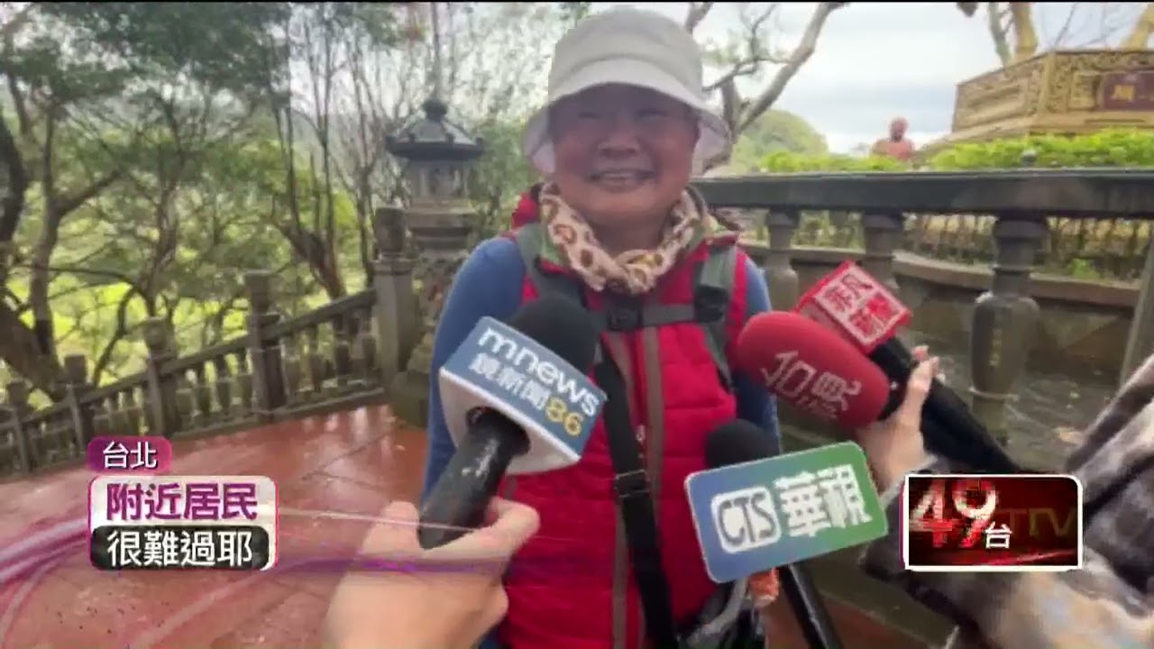 疑電線走火！ 內湖273年碧山巖慘遭「深夜惡火」燒毀