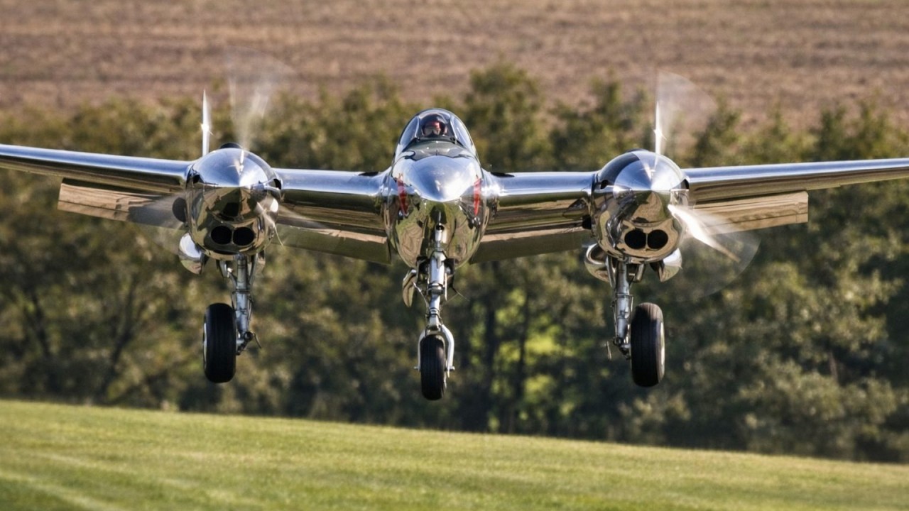 Legendary Warbirds Touch Down at Hahnweide | Cinematic Grass Runway Landings