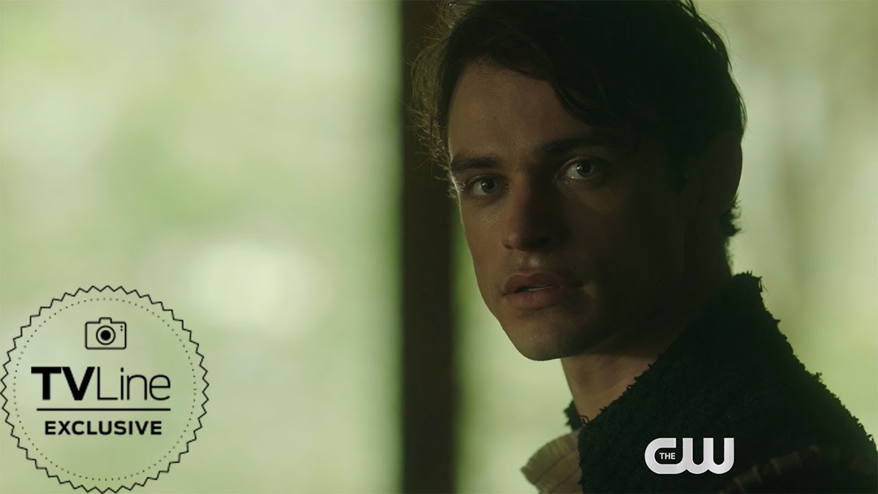 Legacies 2x02 &mdash; Lizzie Meets Sebastian (Thomas Doherty)