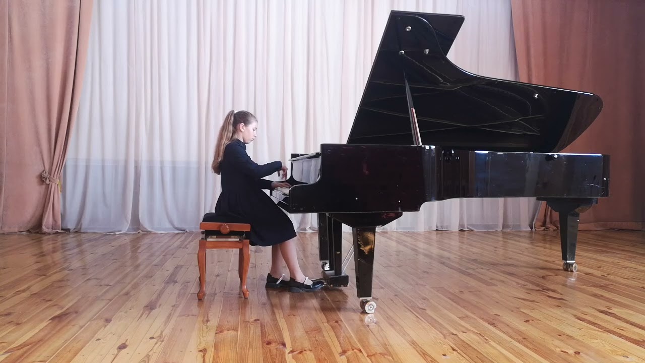 Ангелина Драбович, 10 лет, фортепиано. В. Кожухарь 