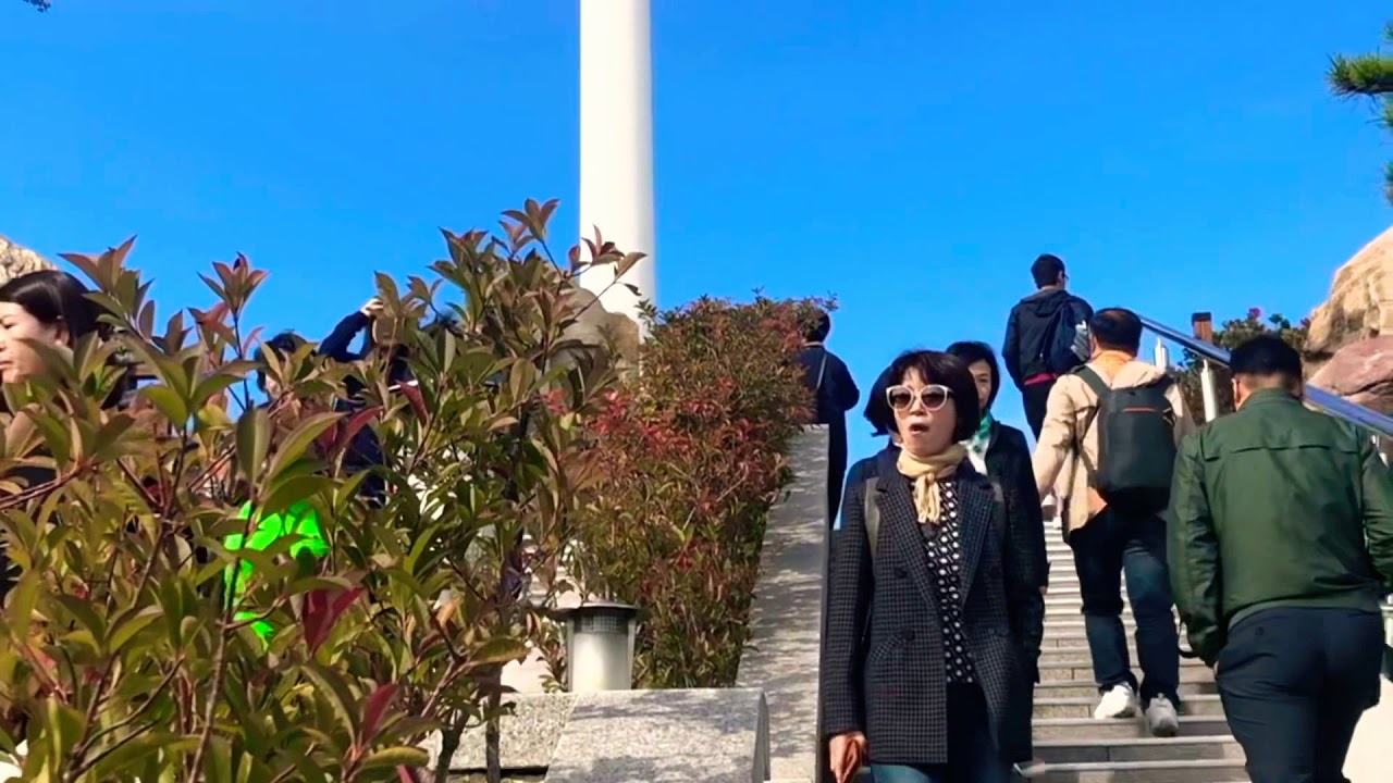 Jakalchimarket and busan tower 