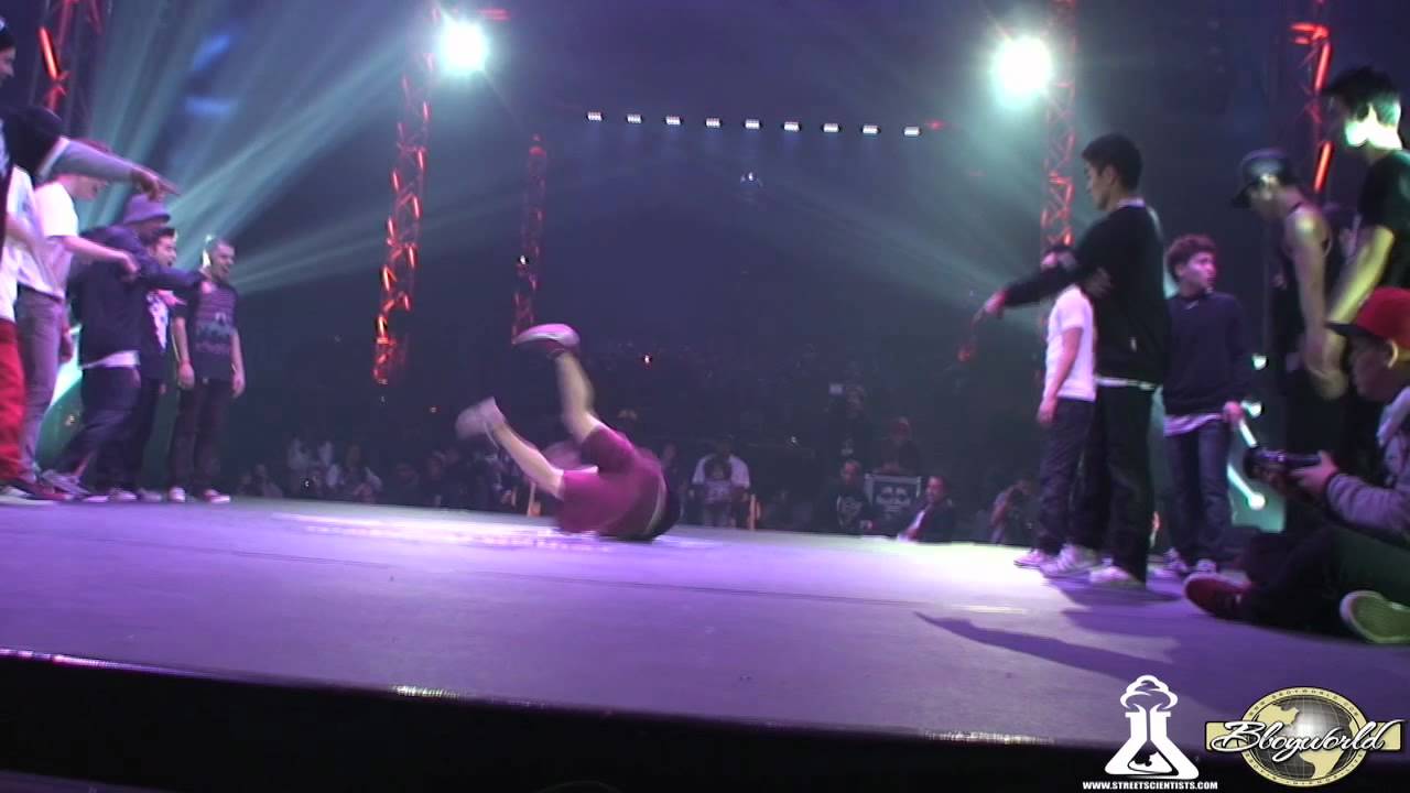 HAVIKORO vs FUSION MC | CREW BATTLE | CHELLES BATTLE PRO 2012
