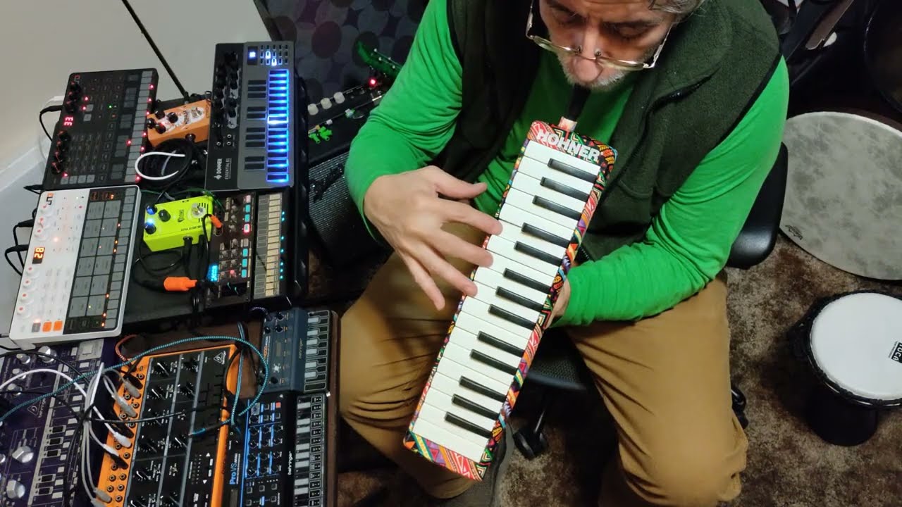 Extended Jam Featuring Ukulele, Melodica & Djembe With Uno Drum & Synth, Korg Volca FM2 & Donner B1