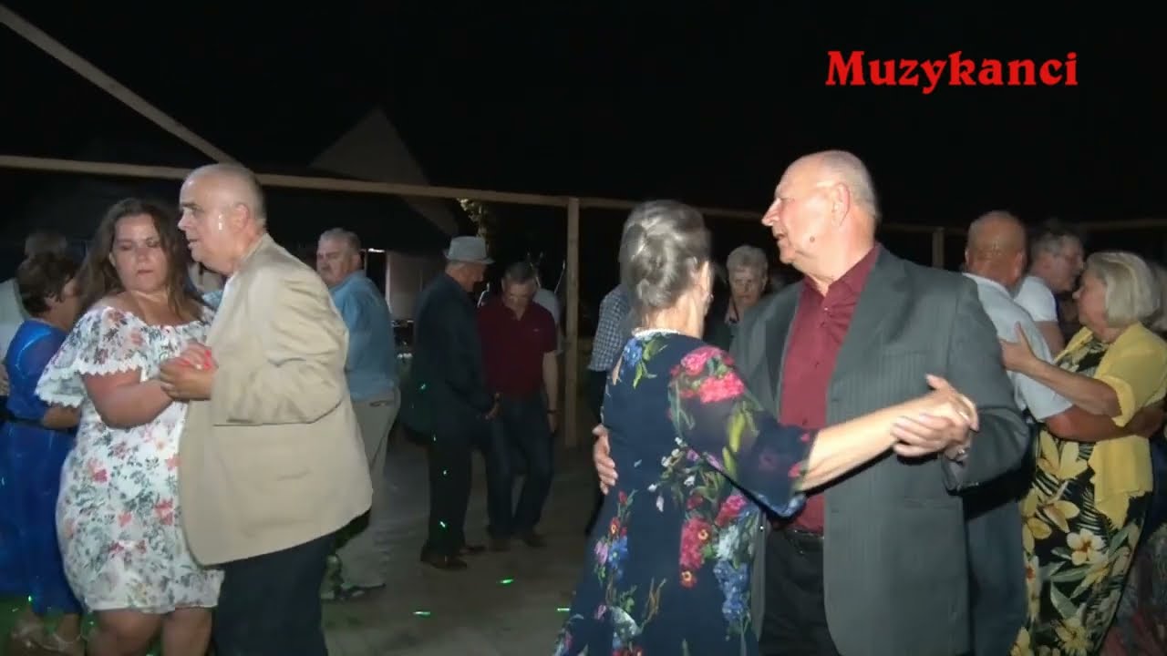 22 07 2023 Polka zatańczona z pasją przez koneserów Ludowych ZABAW w Ostałowie