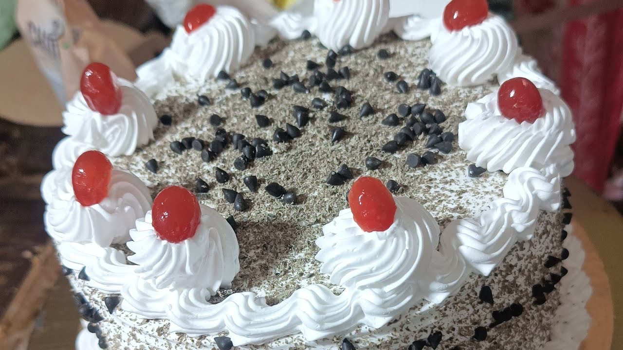 Black forest cake kaise banate hain