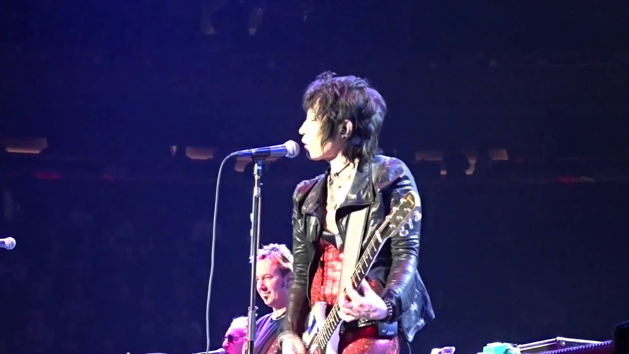 Joan Jett & The Blackhearts - The French Song, Madison Square Garden, New York, NY - 3-3-2016