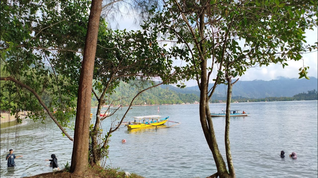 KE PANTAI PADANG, SEBELUMNYA KITA LEWATI JALAN SITINJAU LAUIK YANG KATANYA EKSTREM LALU MAIN KE MALL