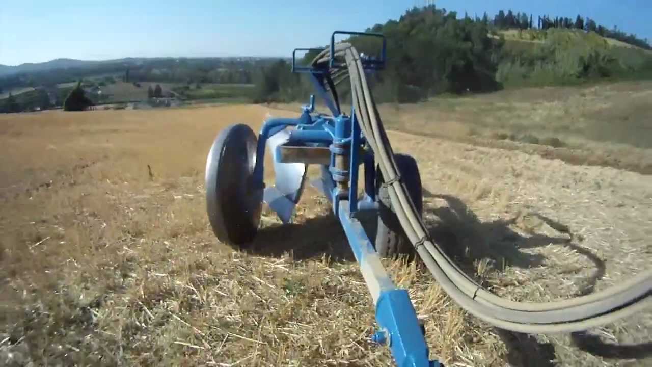 GoPRO HD - Landini Trekker 70 con Aratro Bivomere - by WolFmx