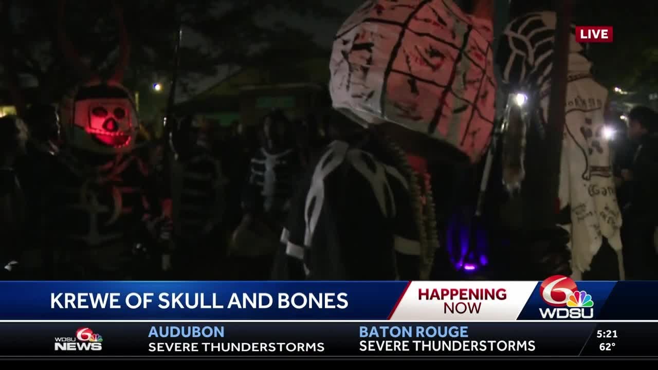 Krewe of Skull and Bones wakes up New Orleans for early Mardi Gras parades
