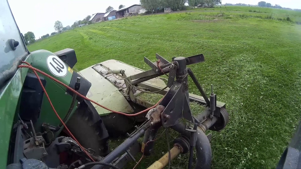 M&auml;hen mit Fendt Farmer 307 Ci