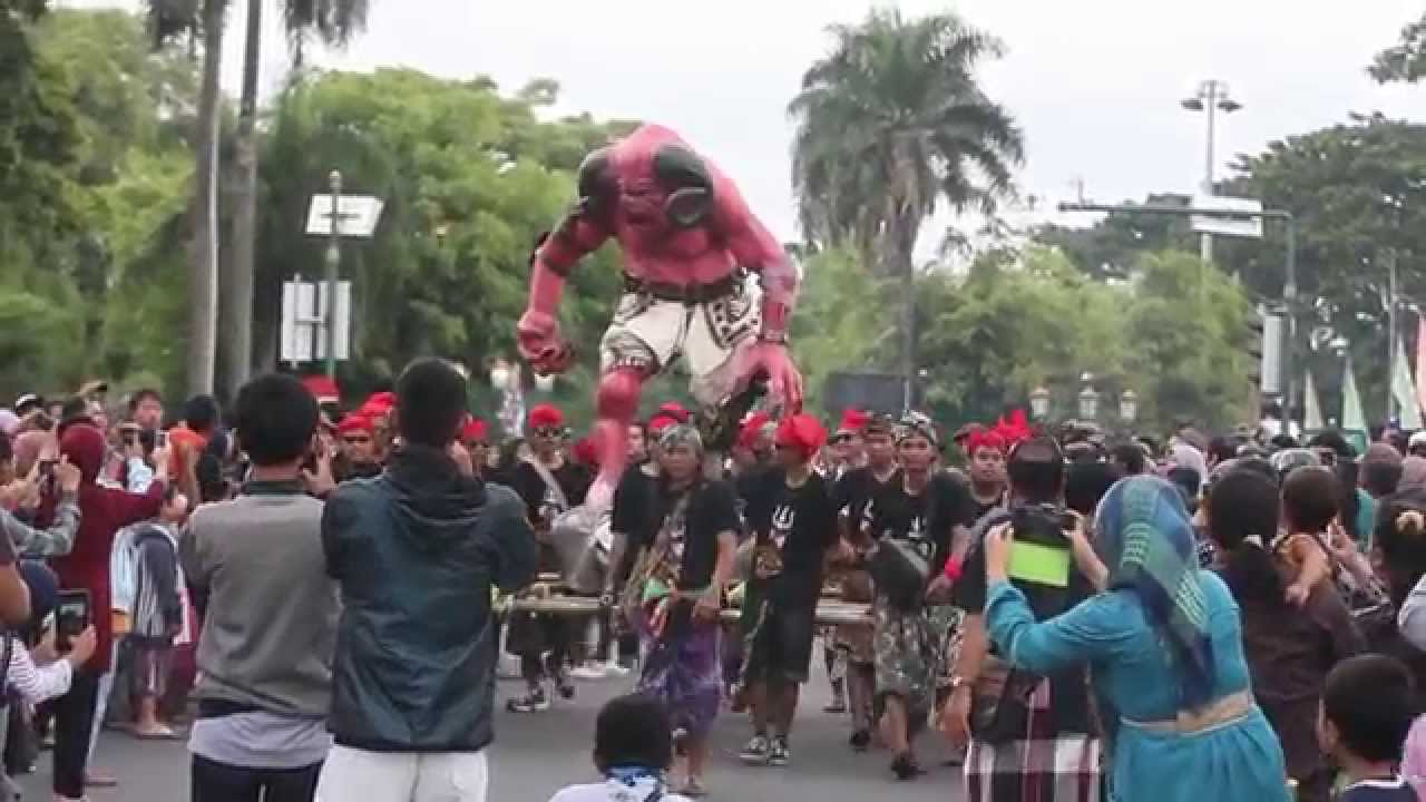 Pawai Ogoh Ogoh Di Malioboro