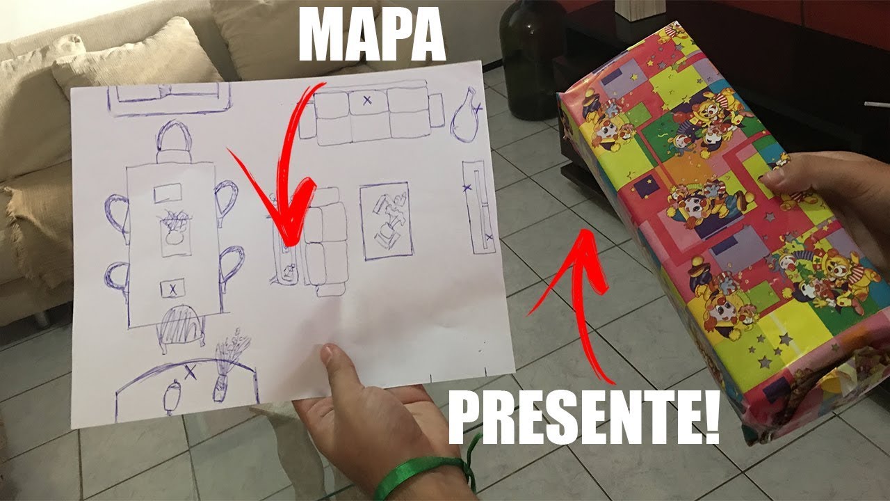 PROCURANDO VÁRIOS PRESENTES DO DIA DAS CRIANÇAS COM MAPA DO TESOURO!
