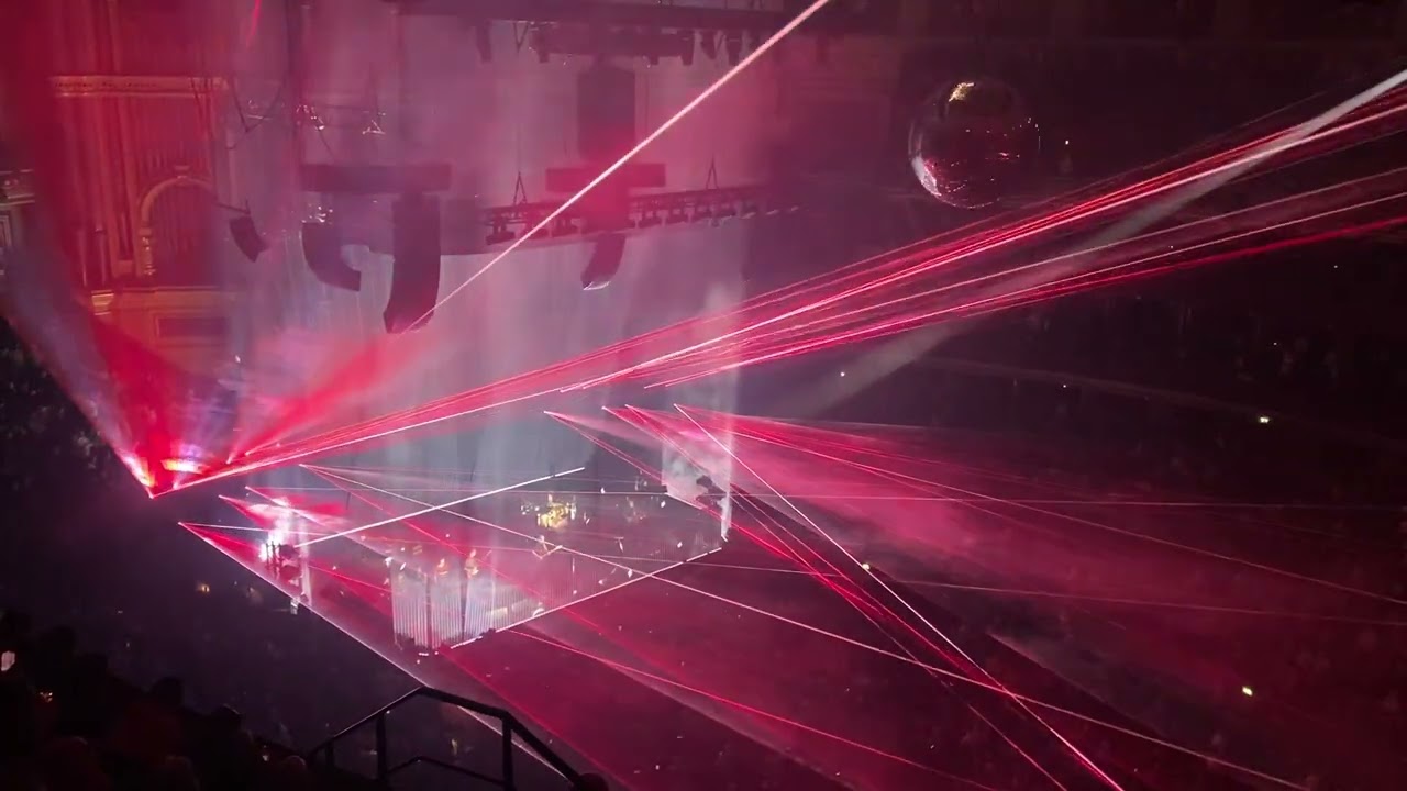David Gilmour - Comfortably Numb - Royal Albert Hall - 11 Oct 2024