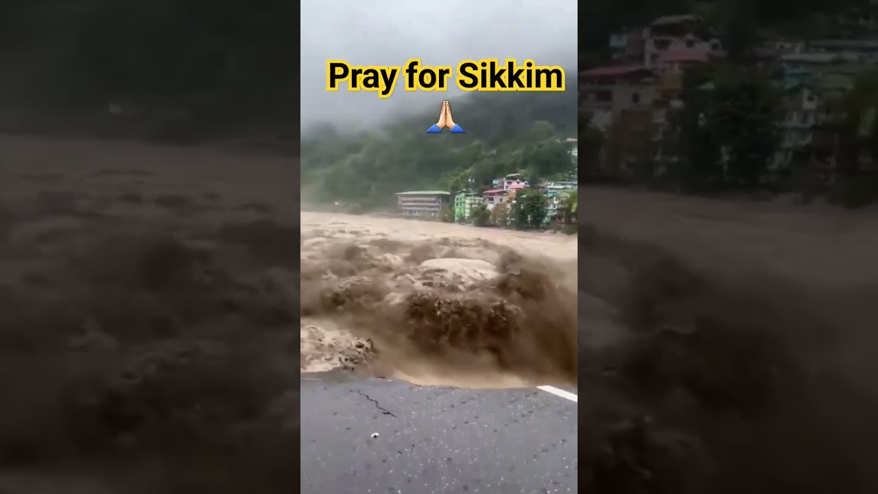 Cloud Burst in North Sikkim. Teesta River water level at Danger NH10 swept away #sikkim #teestariver