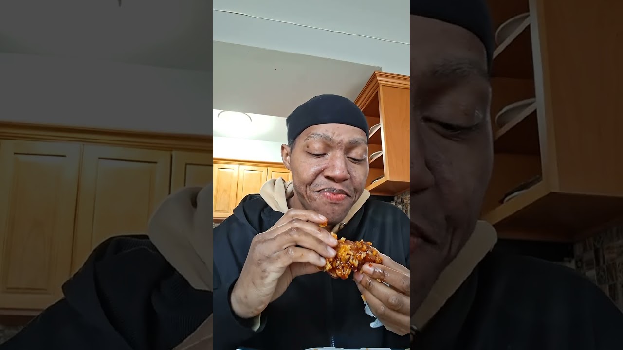 Eating honey barbecue chicken wings with shrimp fried rice with shrimp 🍤 from Chinese food 