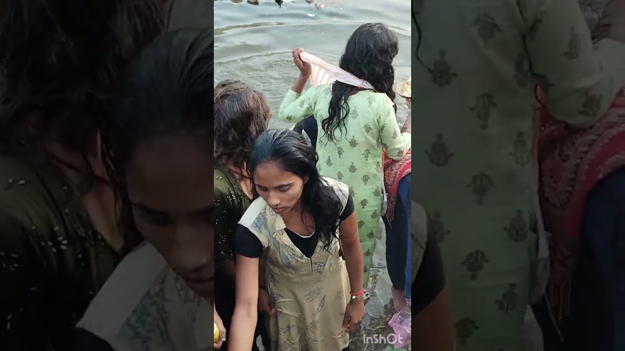 देशी स्नान deshi snan 🌺🙏🚩 कार्तिक पूर्णिमा गंगा स्नान करते श्रद्धालुओं का भीड़ देखते बनता हैं क्य