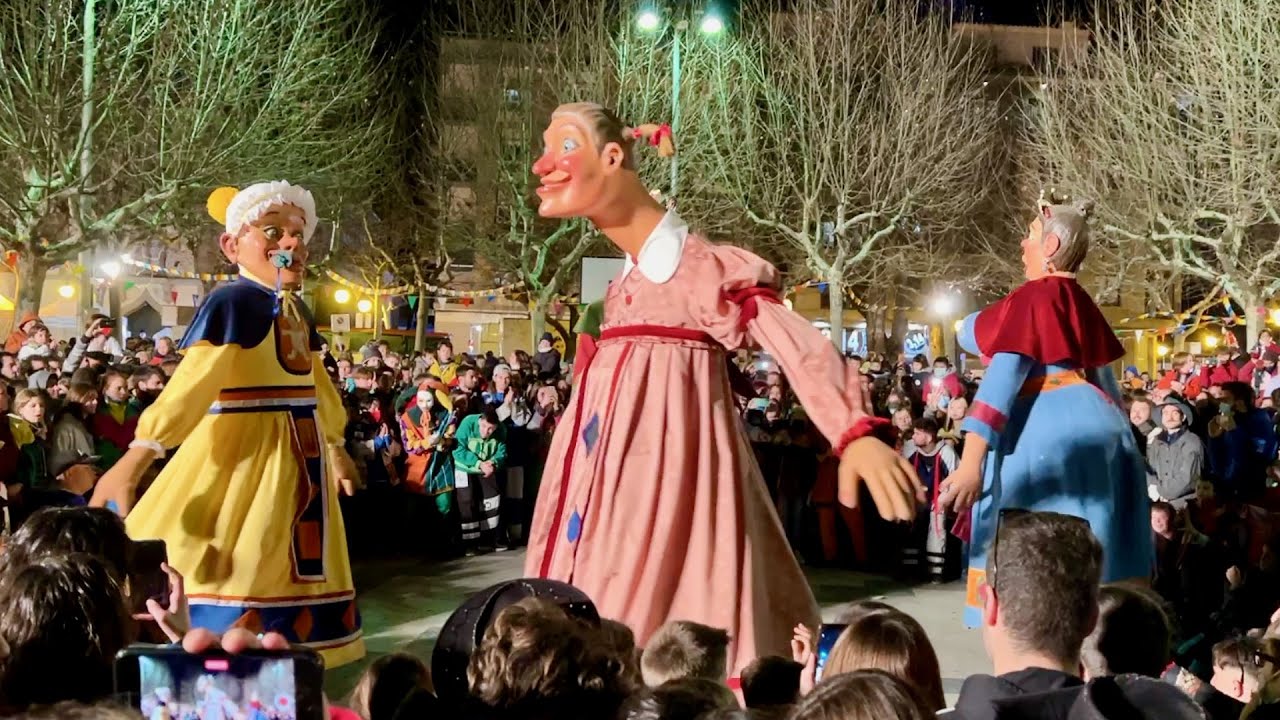 Ball dels Gegants Bojos (Carnaval de Solsona Dissabte Nit 26 febrer 2022)