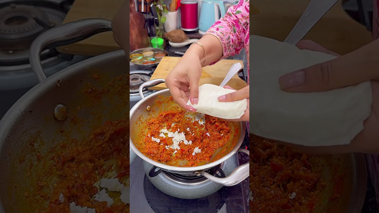 Pati ne bola dahi roti desi, maine poori thali he paros di. Ye to ummeed nahi thi husband ko.