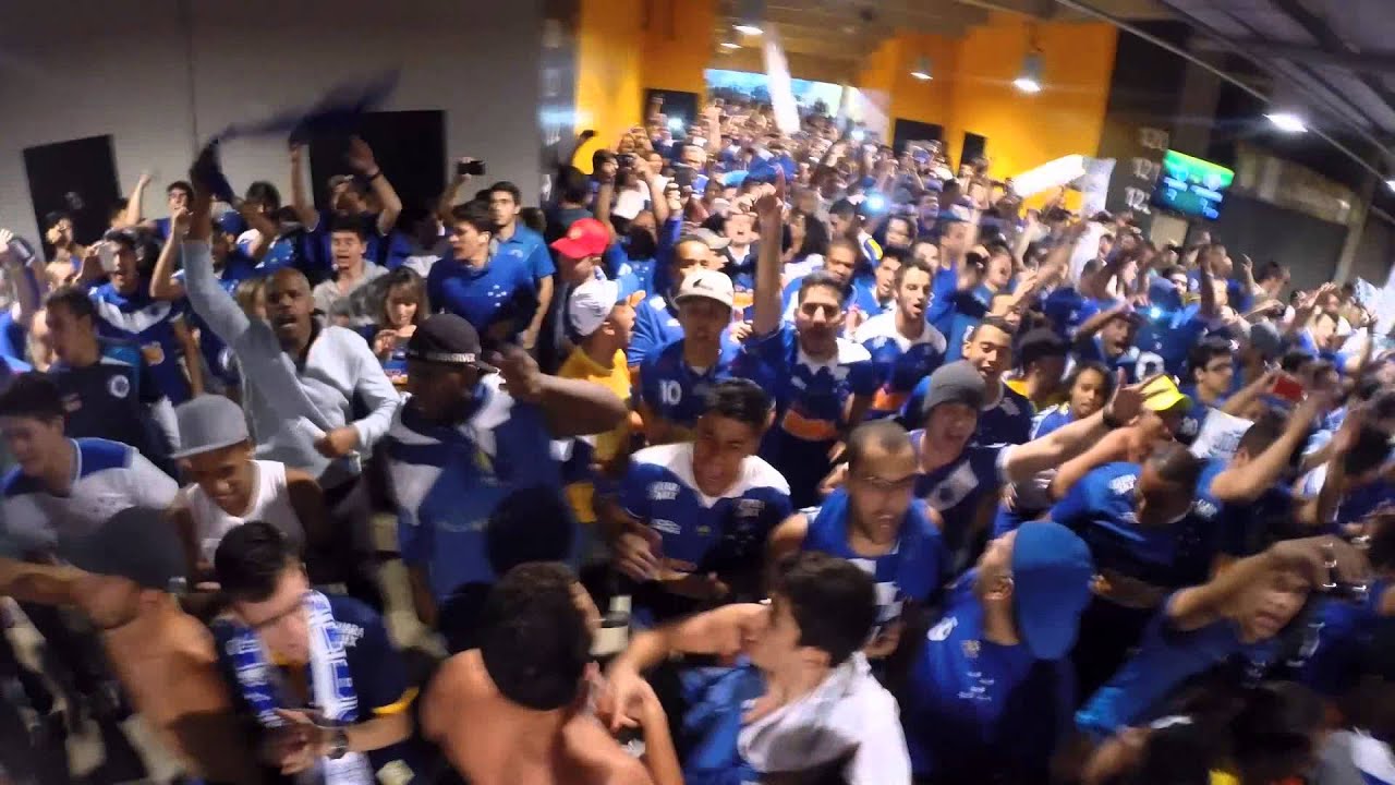 Pós Jogo Cruzeiro 2x1 Internacional. Mais um show da torcida celeste