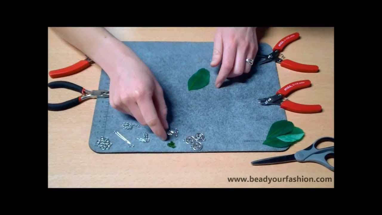 Sieraden maken - DIY Project 11: Oorbellen met veertjes maken