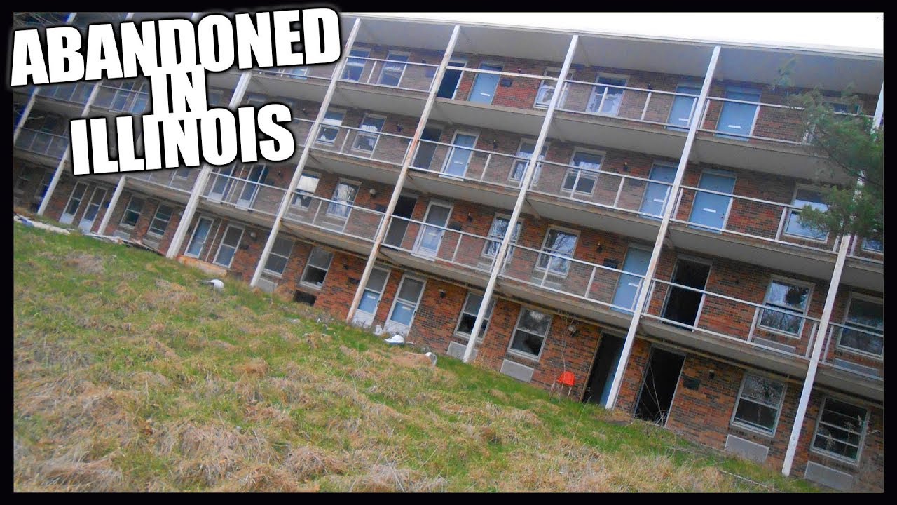 Abandoned In Illinois - Exploring Old Abandoned Apartments Hidden In The Woods
