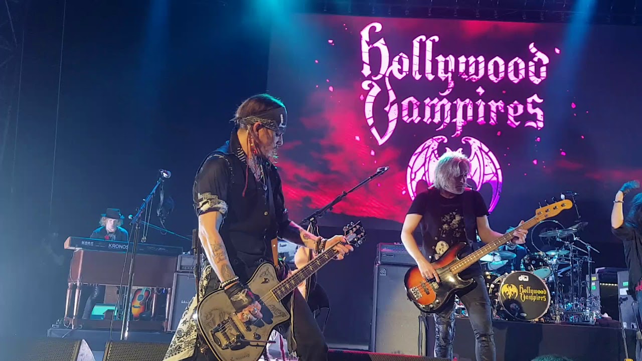 Hollywood Vampires (Johnny Depp) - Train Kept A Rollin' - Rome (08/07/2018)
