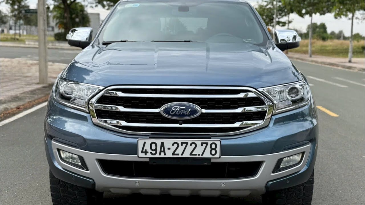 🚘Ford Everest 2019 Titanium 1 cầu 1 chủ mua từ mới xe rất đẹp Liên Hệ 096 488 1021 em Sanh