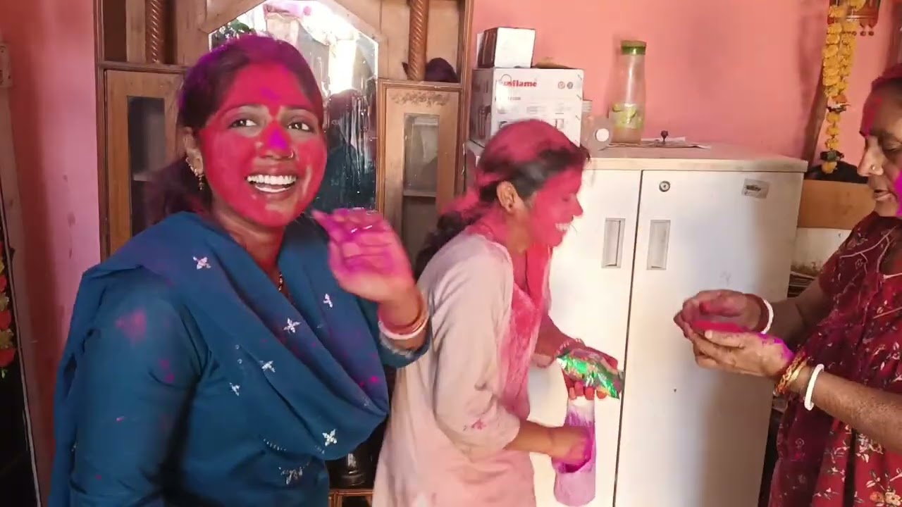 💓🍰🎉Holi ka Rang Sabka Name kiya change 🎉🍰💓 first holi in my hubby 💘 And my all friends 😍#vlog  😍