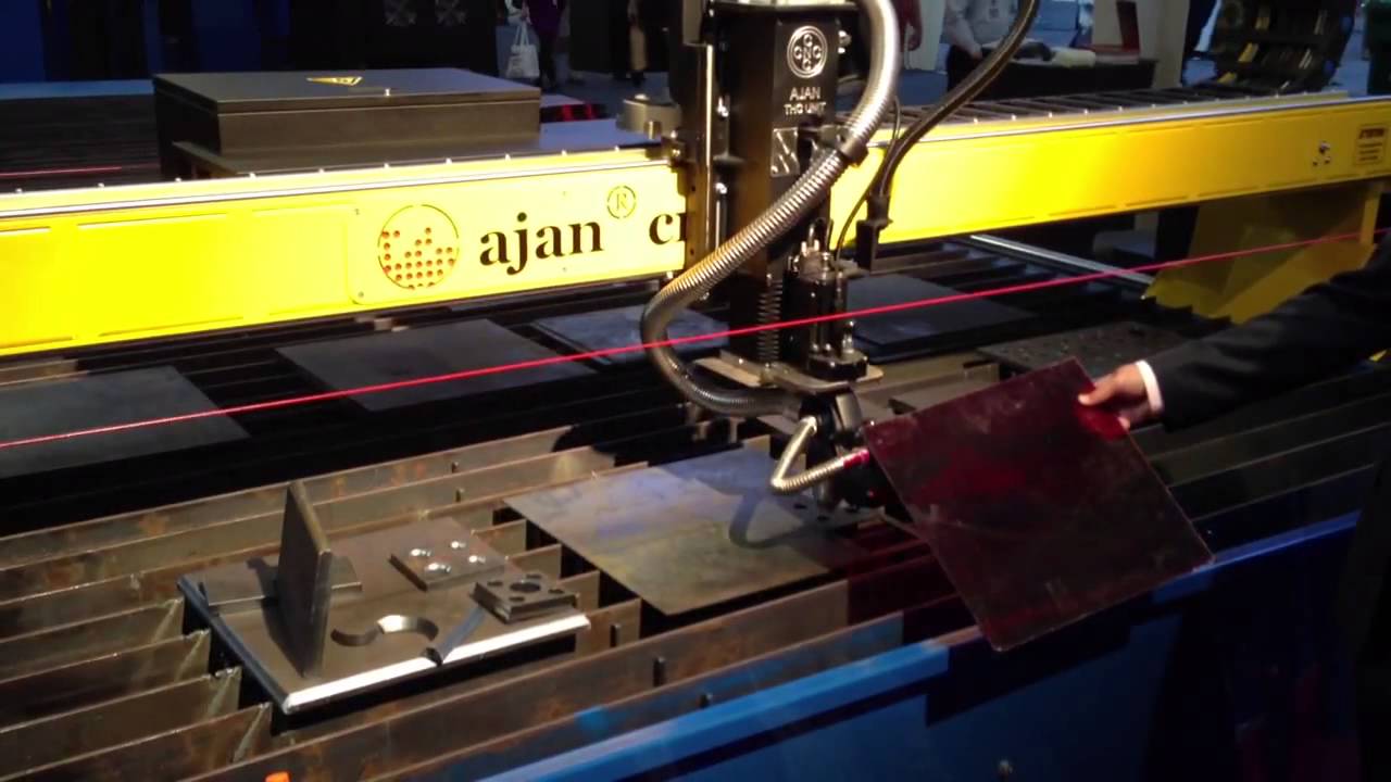Ajan Cutting Machine - Eastec 2013