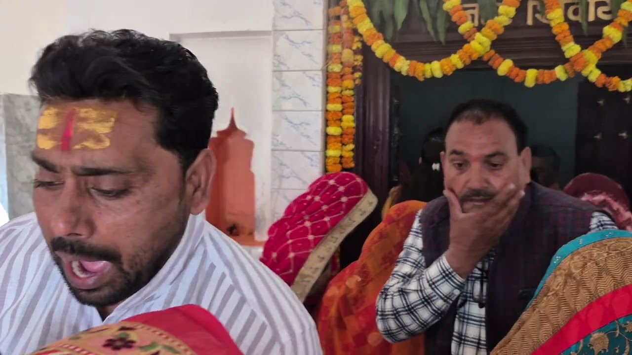कंसो शिवाला मठिया जनपद मऊ पाताल पूरी शिव मंदिर, बाबा के दरबार से नहीं जाता कोई खाली जाने वीडियो मे।