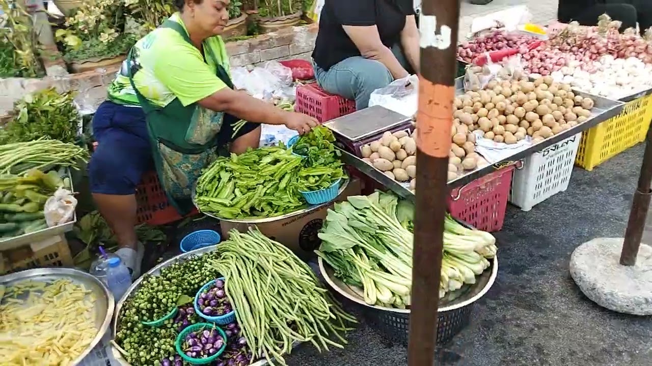 ตลาดนัดที่ชอบมากที่สุด ของกินน่ากินที่สุด   ชอบมาก 