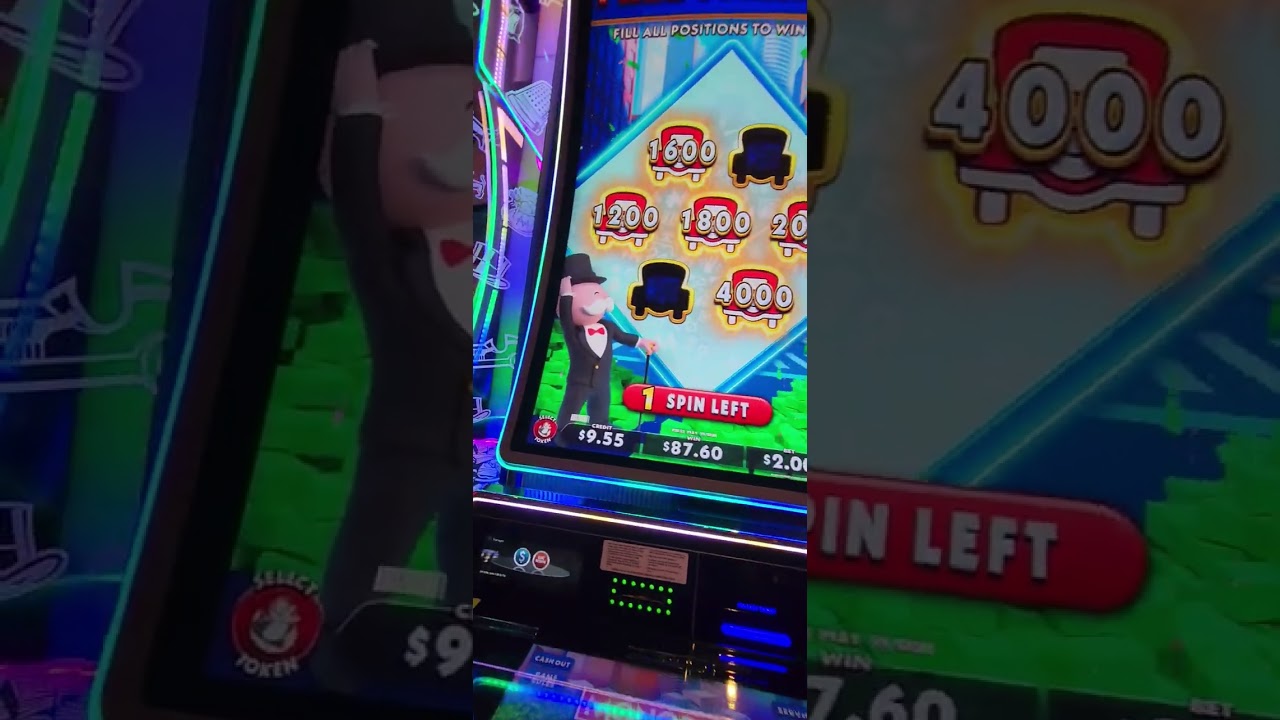 Got Free Parking AND GO feature on the new #Monopoly #slotmachine #monopolybigboardbucks #gambling 🥳