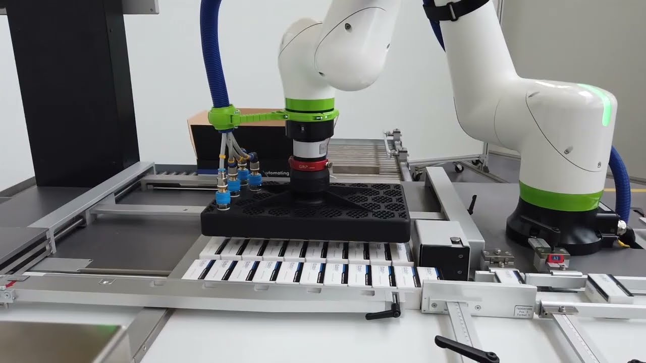 Christ Packing Systems: CaseTeq Cobot - semi-automatic toploading casepacker